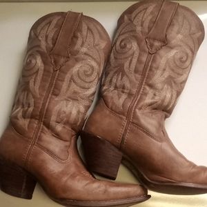 Last Chance!Durango Boots